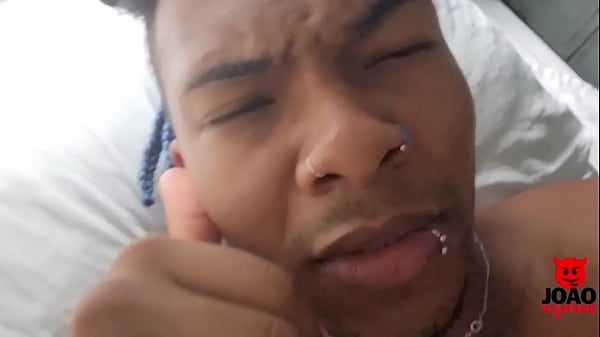 Joao O Safado woke up the girl with his cock