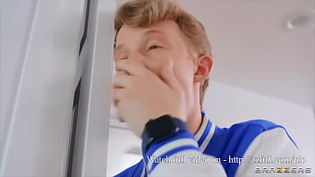 Full Titty Workout / Brazzers   / download full