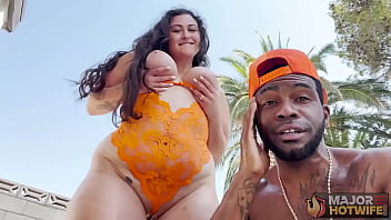 Hot Curvy Brunette Josie Jaxxon Gets Banged And Jizzed By