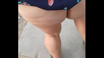 I CONTINUE AND LIFT THE WOMAN'S SKIRT ON THE STREET