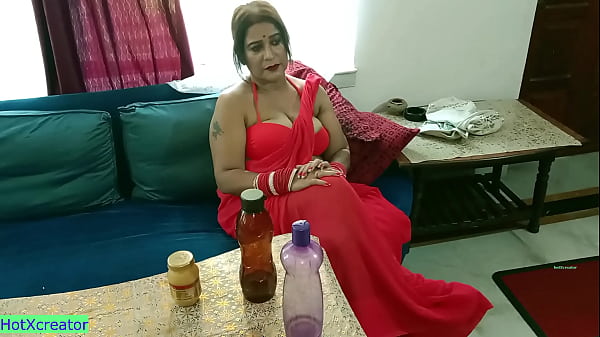 Indian hot beautiful madam enjoying real hardcore sex! Best Viral