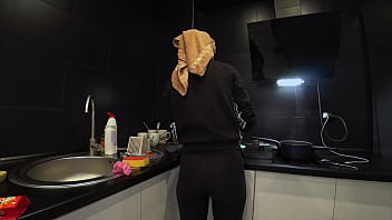 Russian mature loves anal sex in the morning. Homemade Porn