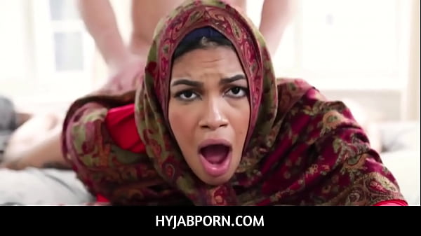 Big ass Arab Stepsister In Hijab Gets For Arranged Marriage-