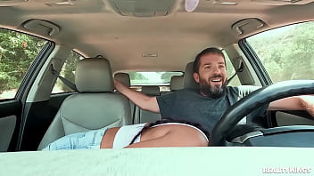 Servicing The Mechanic / Reality Kings / download full