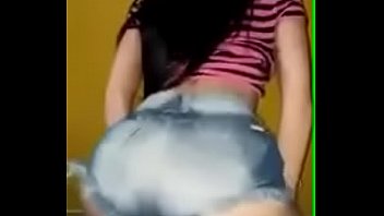 Nathalia Batista dancing funk