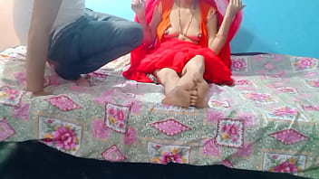 When there was no one at home, step sister lifted