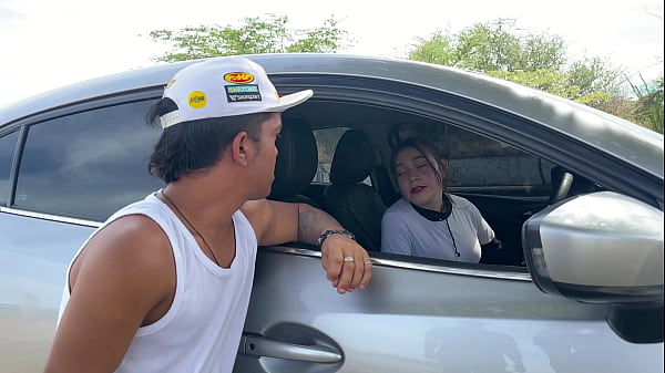 I find a little dwarf in the middle of nowhere