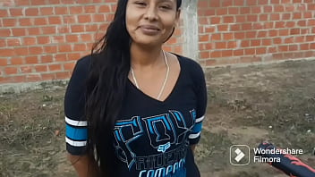 (PORN IN SPANISH) young slut caught on the street, gets