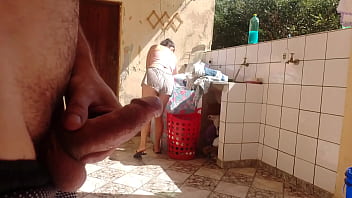 I caught my stepdaughter washing clothes in shorts, I got