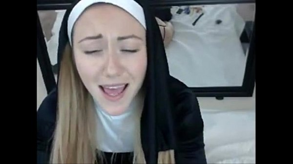 Nun halloween cosplay camSlut masturbating at 
