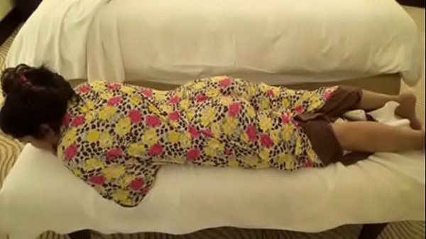 Indian Bhabhi Sunita Friend Sex In Hotel