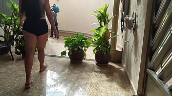 Unemployed married woman sucking the gas delivery man and letting