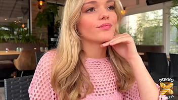 Jade, a gorgeous blonde, loves good sex!