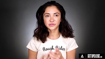 UP CLOSE - How Women Orgasm With Petite Jane Wilde!