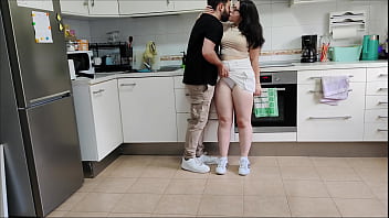 FRIENDS WITH TOO MUCH CHEMISTRY... The kitchen is burning between