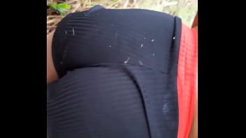 Cumshot on the girl's ass on the side of the