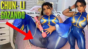 Sexy cosplay girl dressed as Chun Li from street fighter