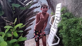 Stepmother seduces her STUDENT with her huge ass. Little virgin