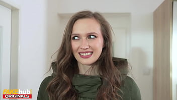 FAKEhub - Babe catfished on tinder date but hes got