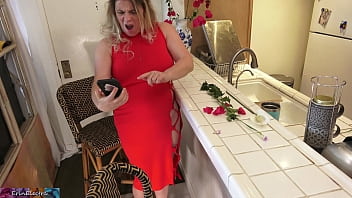 Stepmom gets pics for anniversary of secretary sucking husband's dick