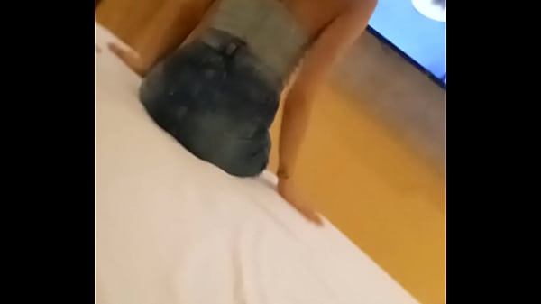 My best friend tells me what she wants to do