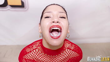 Bukkake Latin - Big-assed Rosex Argentina receives sperm by the