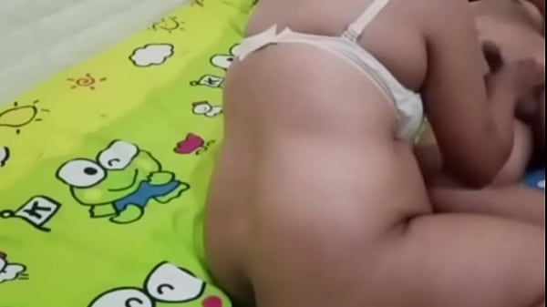 Shake Old Widow's Pussy Until It's Wet