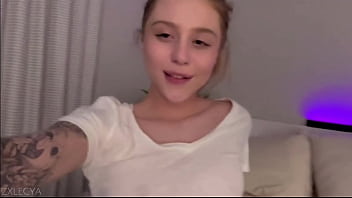 Homemade porn of a cute blonde