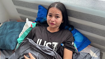 My slutty stepsister ds to be sick and looks for