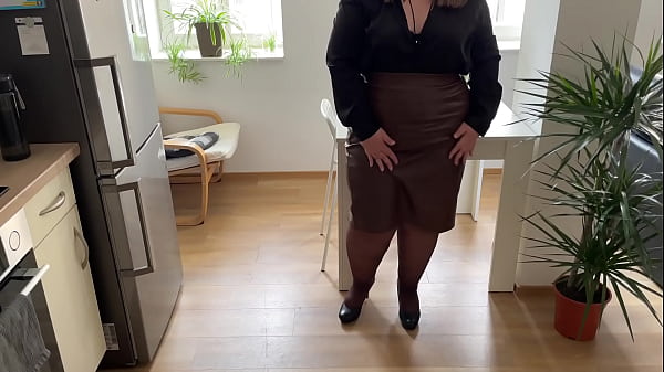 My beloved son-in-law, please jerk off and cum on my