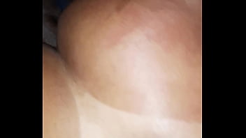 Neighbor Coroa released her ass without a condom and let