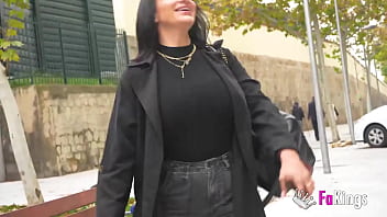 SEXUAL TOUR in Madrid. The HUGE TITS of Nelia Estrada