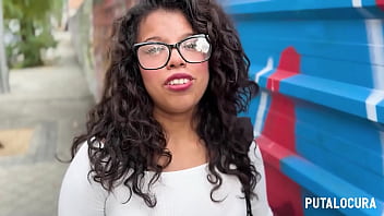 PutaLocura - Big ass young girl Laura Love squirts in