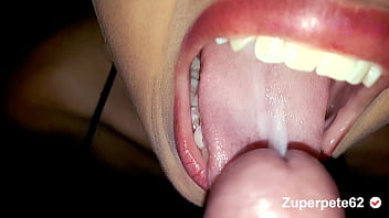 My stepsister Susy sucks my cock and I cum with