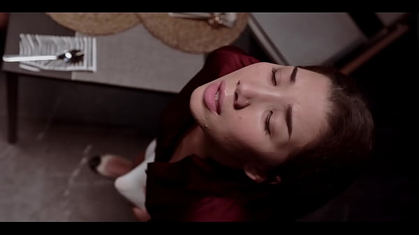 Asian Babe Emiri Momota FUTA FUCKED In Public By Layla