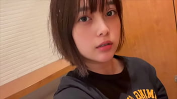 [Masturbating in the toilet] There was someone next to me