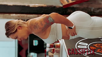 After the gym training without panties I went to take