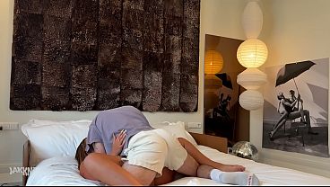 She gave me her hotel room key - Alanna Pow