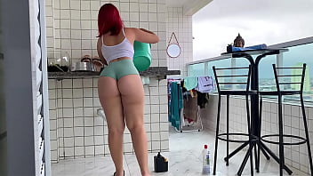 I called this maid to clean my house, and she