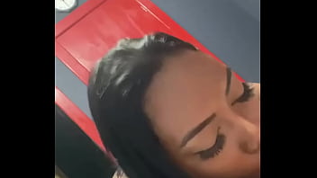 NAUGHTY BRUNETTE GIVING A VERY SLOPPY BLOWJOB