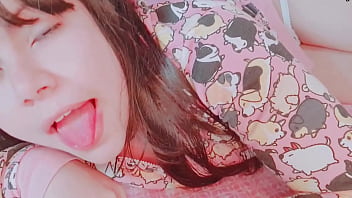 DELICIOUS AMATEUR GIRL TEASING YOU WITH HER ASS - HANA