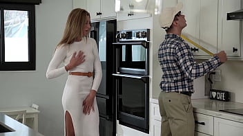 I Ride My Handyman Like A Cum Slut To Thank