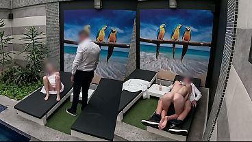 I undress in front of the hotel waiter, he agrees