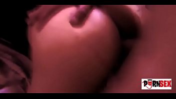 Ecuadorian prostitute / prostitutas Guayaquil Ecuador on 18th Street (Ale)