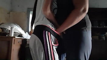 We mutually masturbated in an abandoned house and cums at