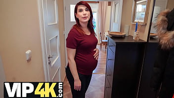 DEBT4k. Bank agent gives pregnant MILF delay in exchange for