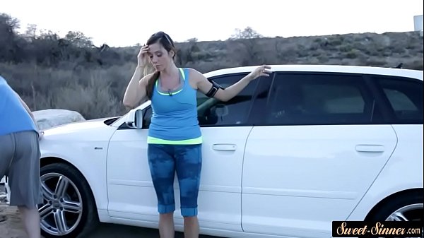 Teen beauty screwed by her horny stepdaddy