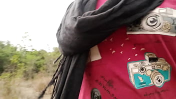 Desi girl did Mangal by going to the forest and