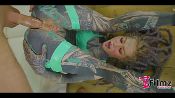 Tattooed hippie ANAL lover stretching her ANAL and pushes out