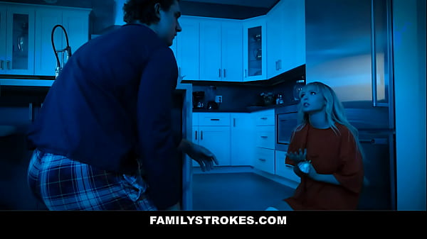 Sexy stepsister gets her tight teen pussy eaten out by